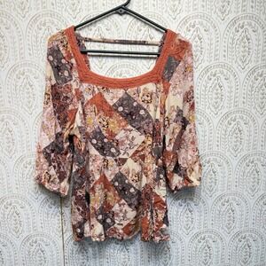 Maurices Blouse Womens 0X Orange Patchwork Floral Crochet Trim 3/4 Sleeve Rayon